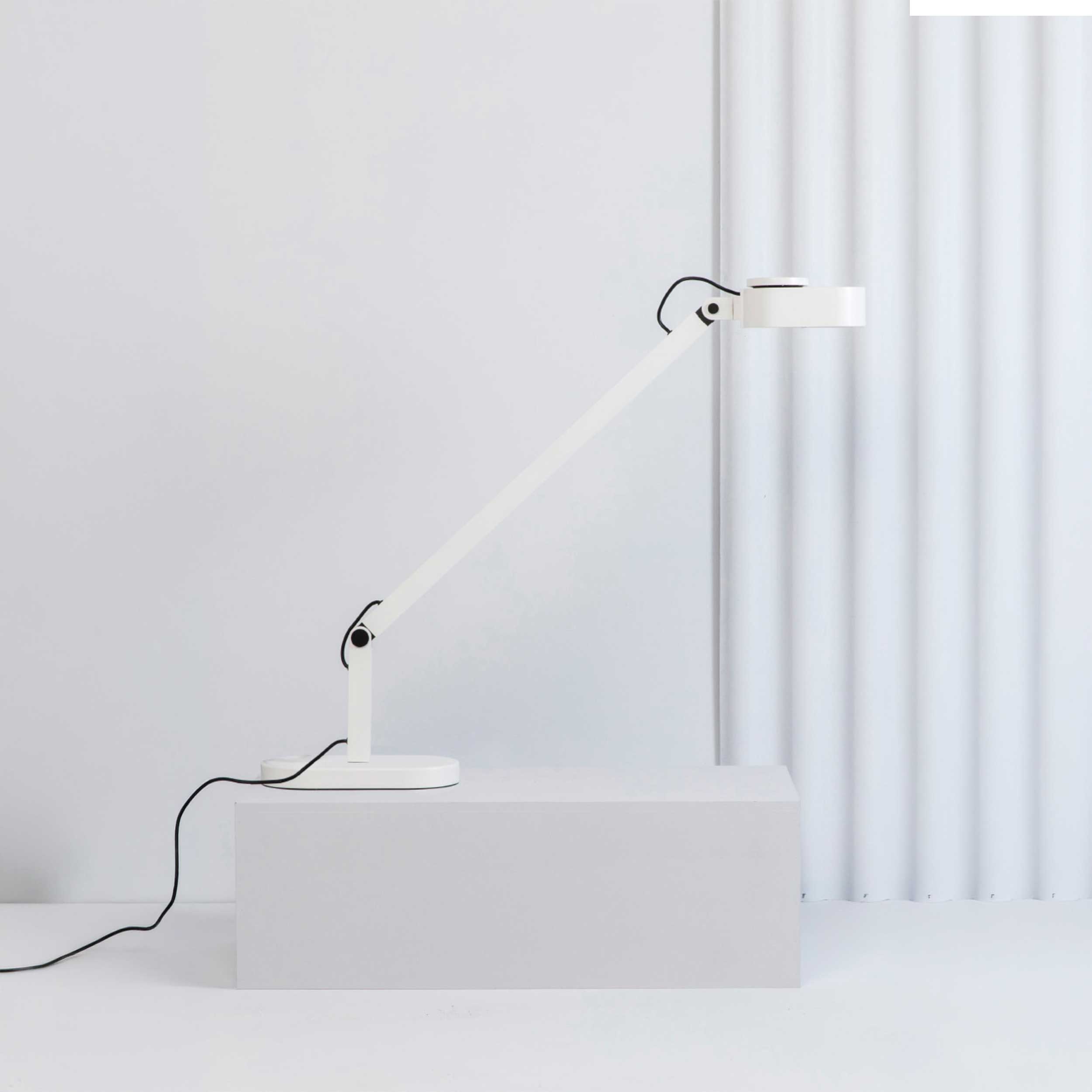 Faro Leo LED asztali lámpa