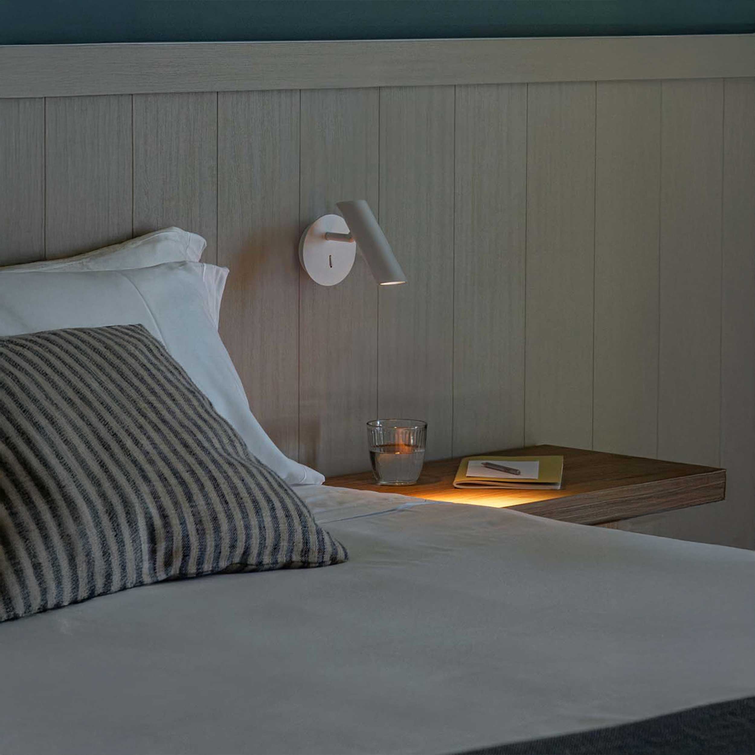 Faro Leo LED fali lámpa ágyhoz