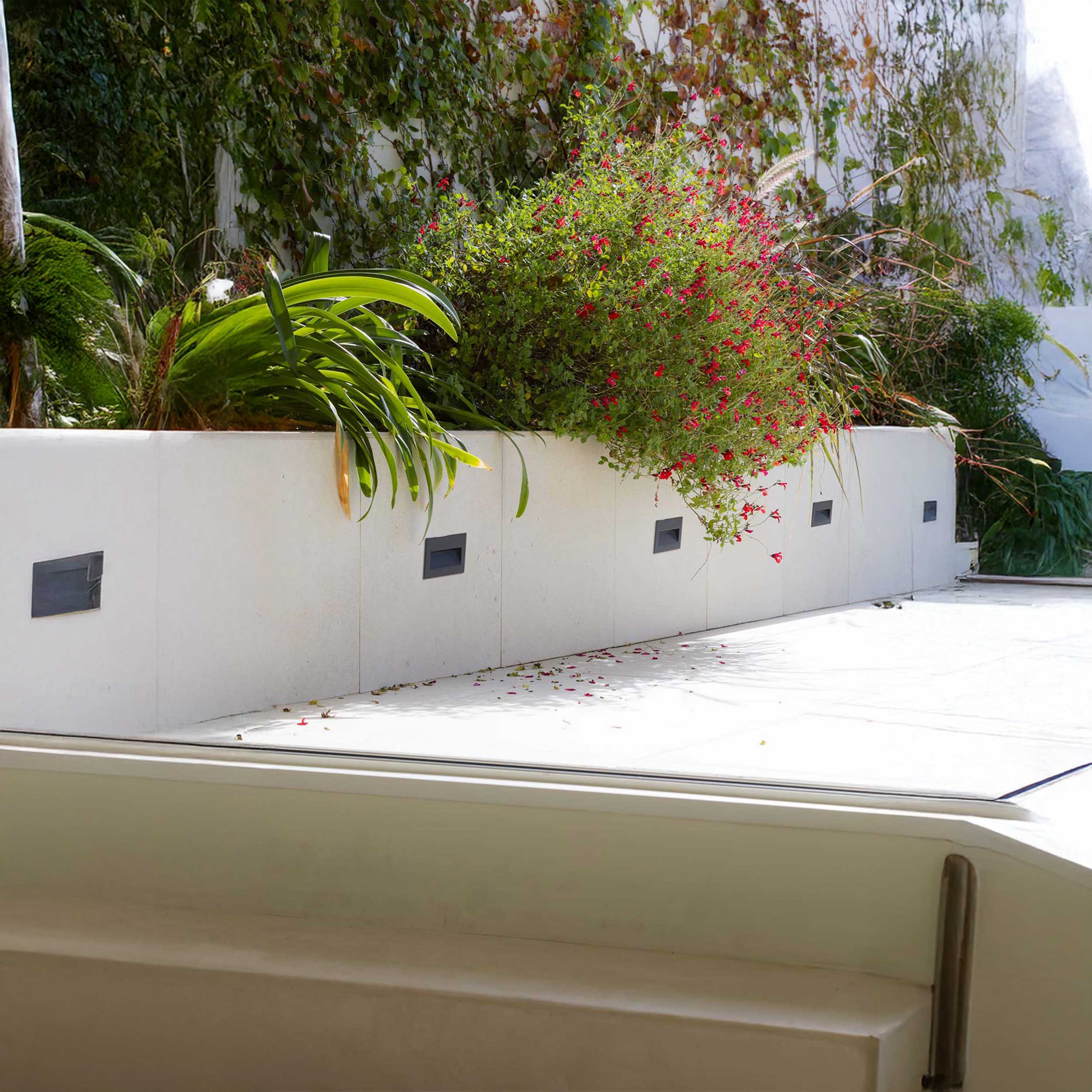 Faro Mani LED kültéri süllyesztett lámpatest IP65