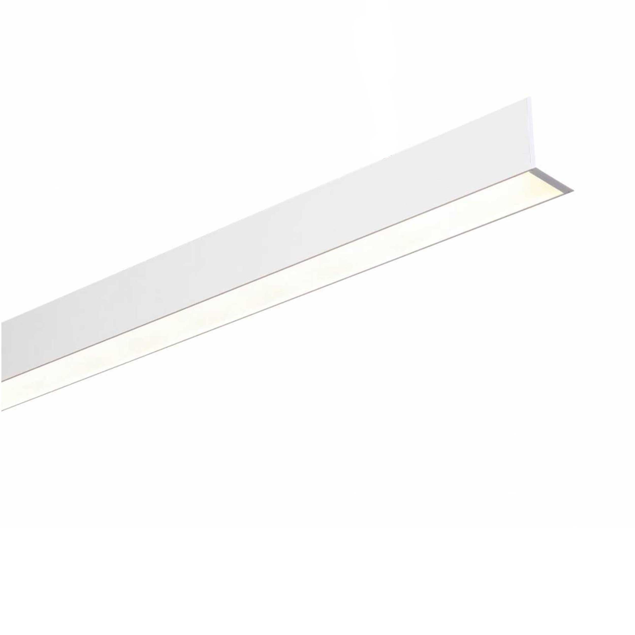 LED vonal alakú, mennyezetre szerelhető lámpatest, UGR<19