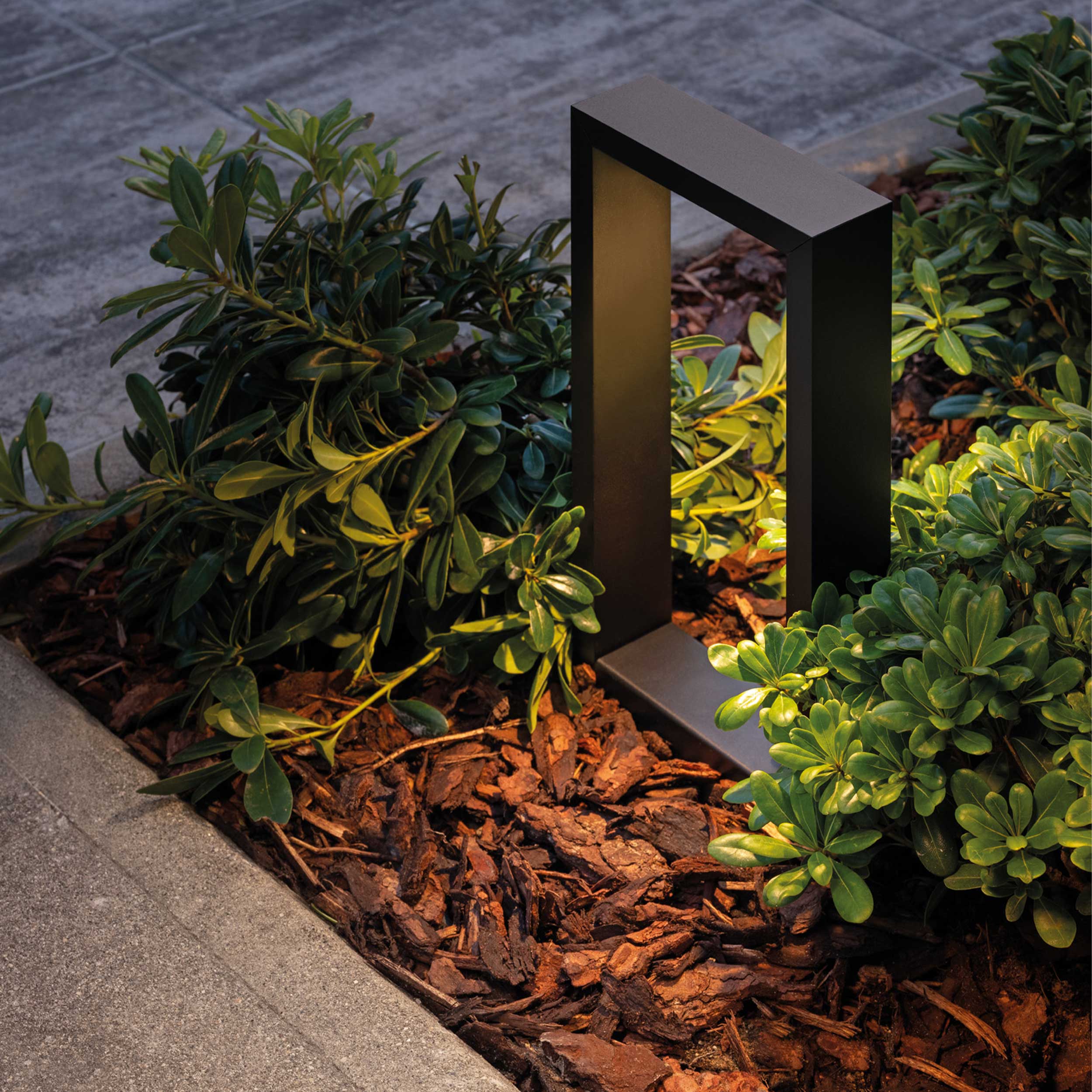 Lombardo Arke LED kültéri oszlopos lámpatest IP66 24V