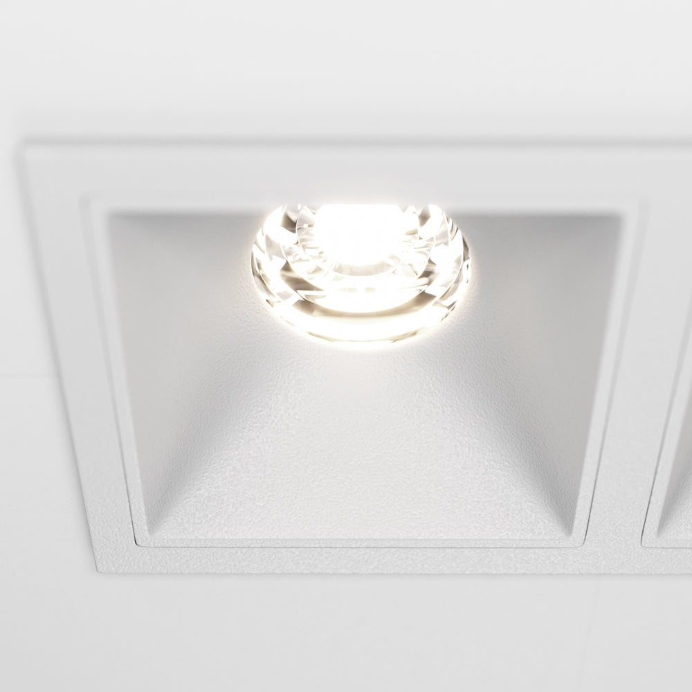 Maytoni Alfa LED 10W 36° süllyesztett négyzet alakú lámpa, fehér