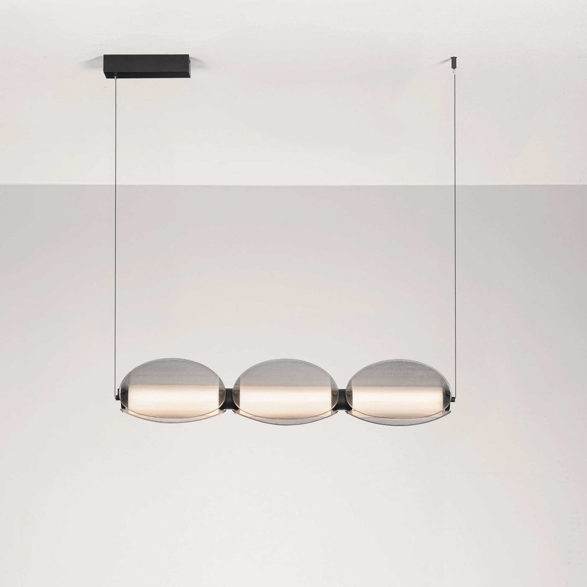 Nova Luce Noir LED hosszanti függesztett lámpa