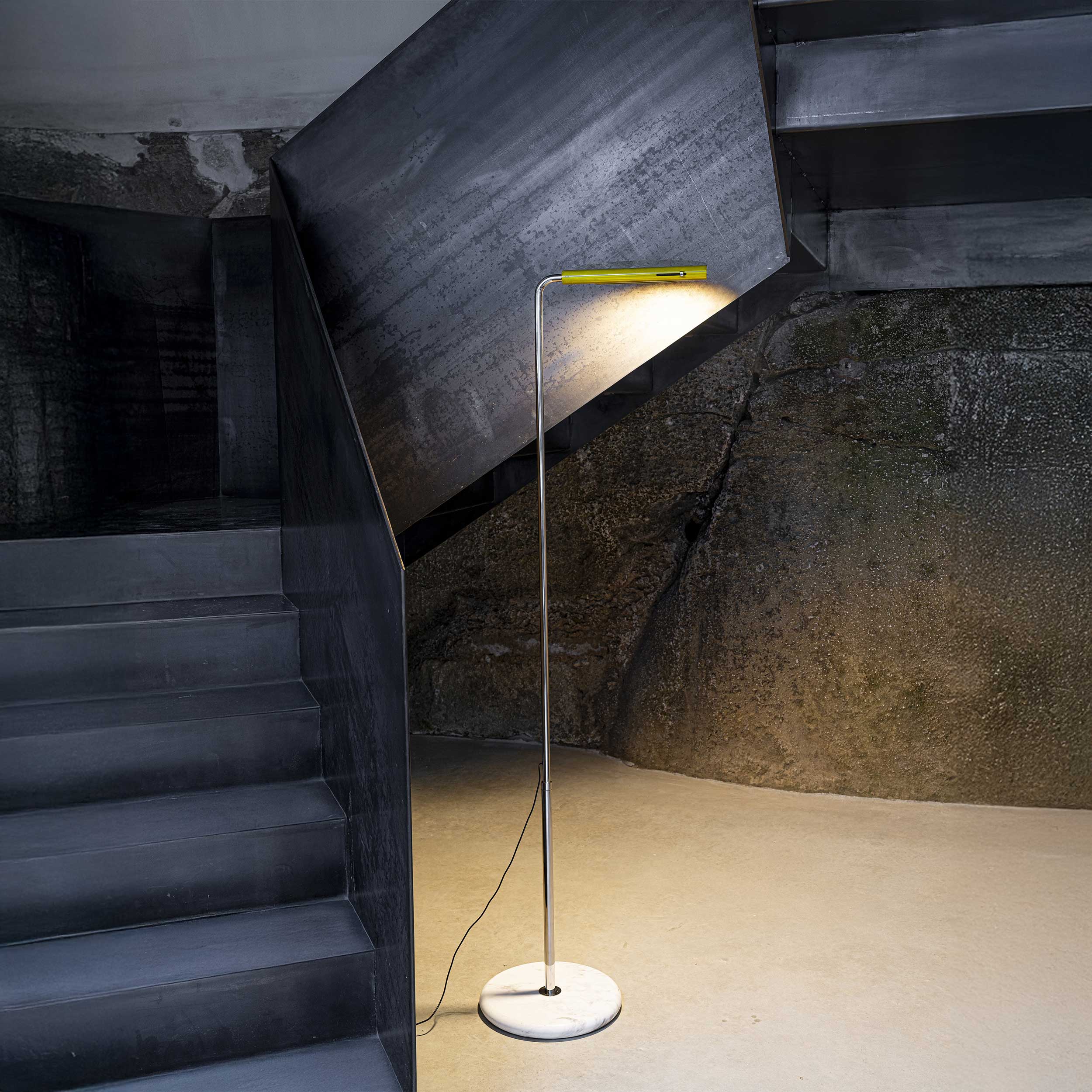 DCW éditions Mezzaluna LED állólámpa