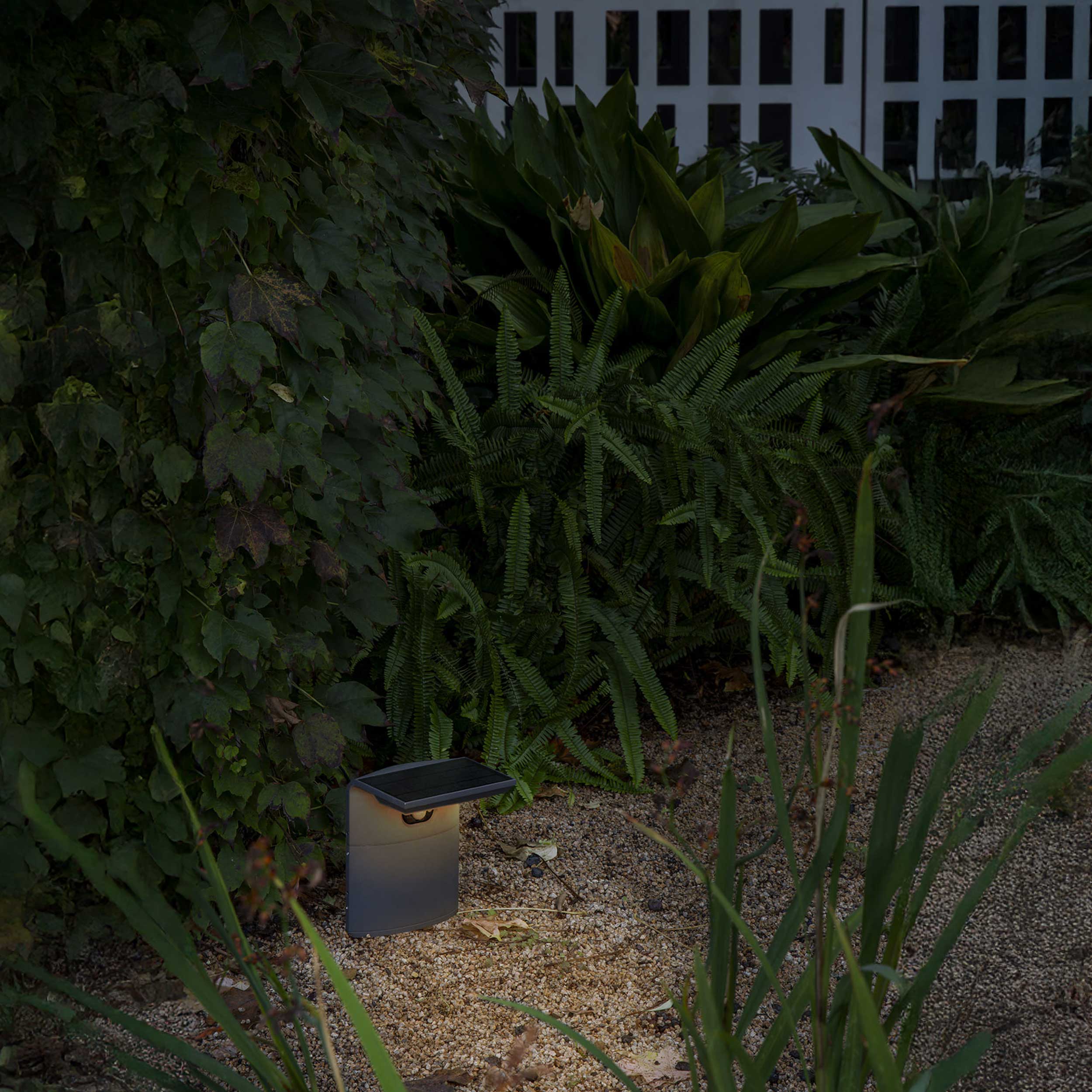 Faro Luma LED oszlopos kültéri lámpatest IP65