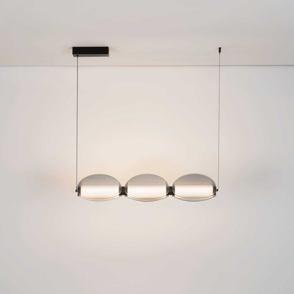 Nova Luce Noir LED hosszanti függesztett lámpa