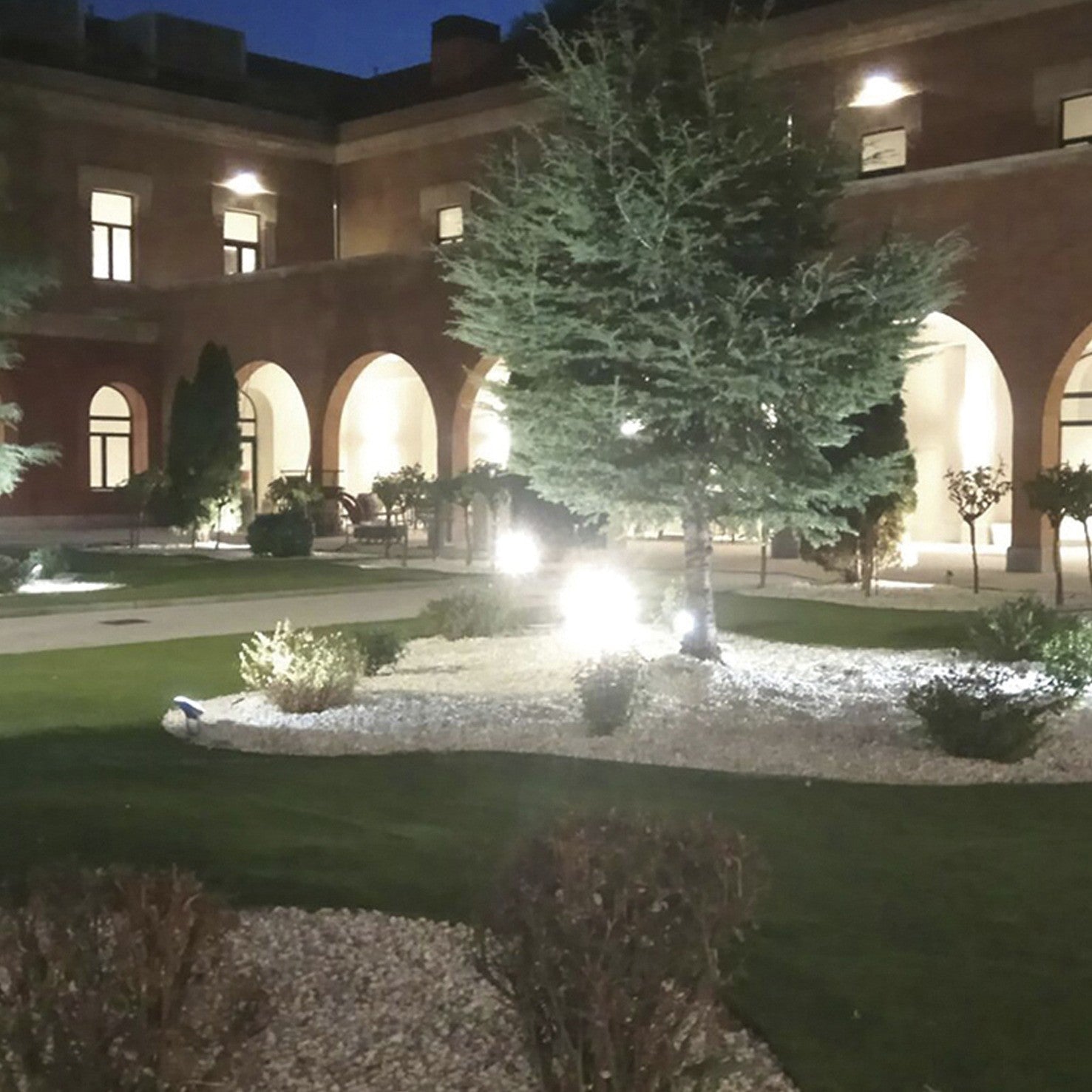 Dopo Berlin LED bodové svítidlo