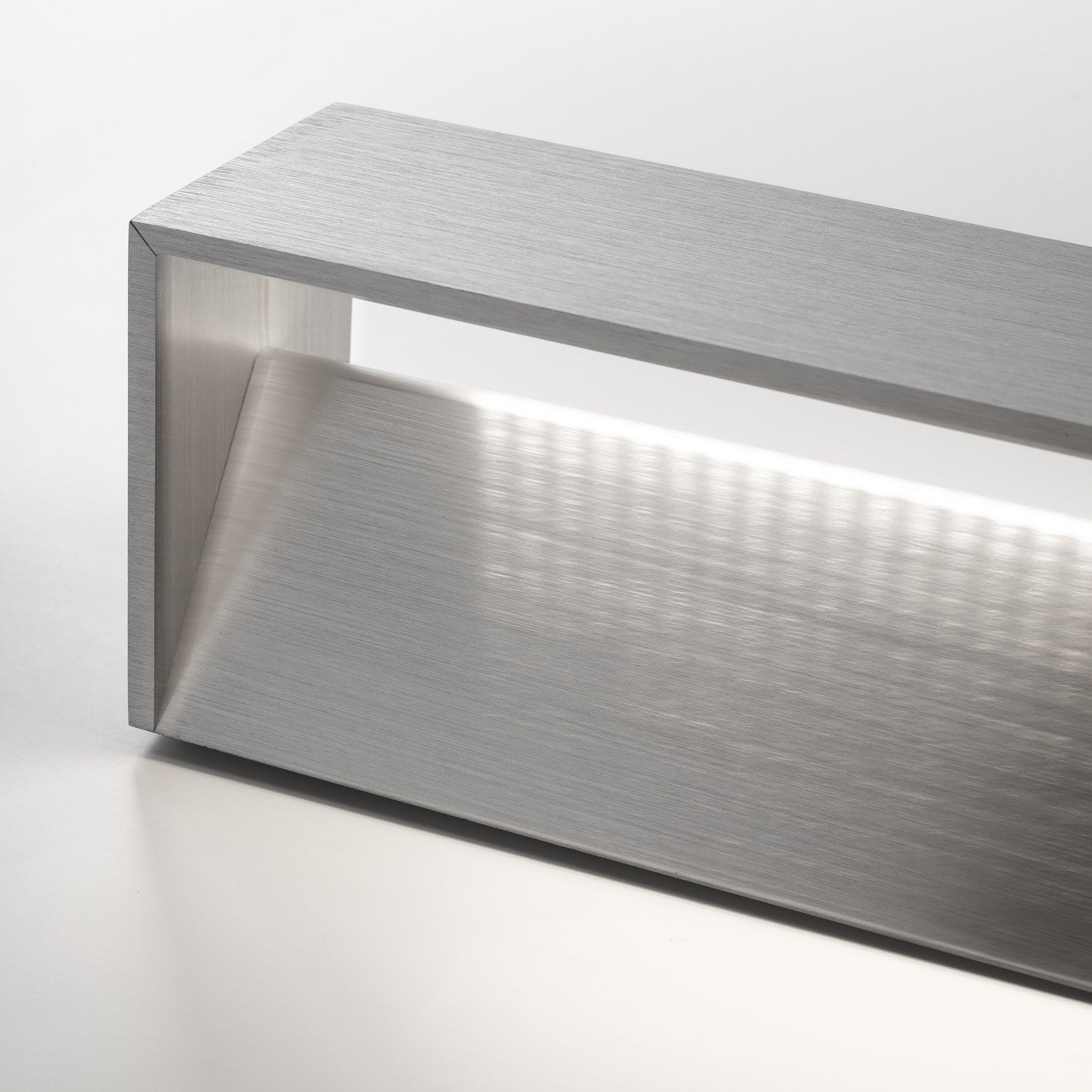 Exo Rett LED nástěnné svítidlo stříbrné